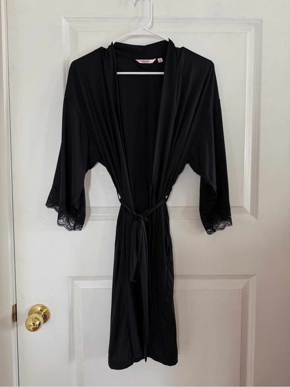 La Vie En Rose Black Kimono Robe with Lace Cuffs & Pockets - Size Small